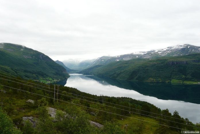 Haukedalsvatnet an der Rv13