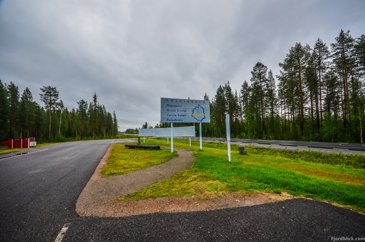 Überquerung des Polarzirkels auf der Schwedisch-Lappland-Route